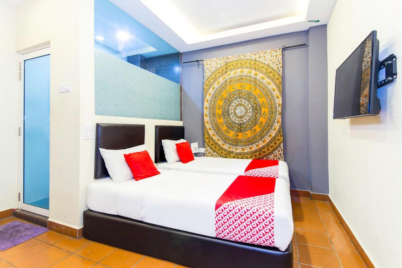 Oyo 90429 Hotel Narasindo كوالالمبور المظهر الخارجي الصورة