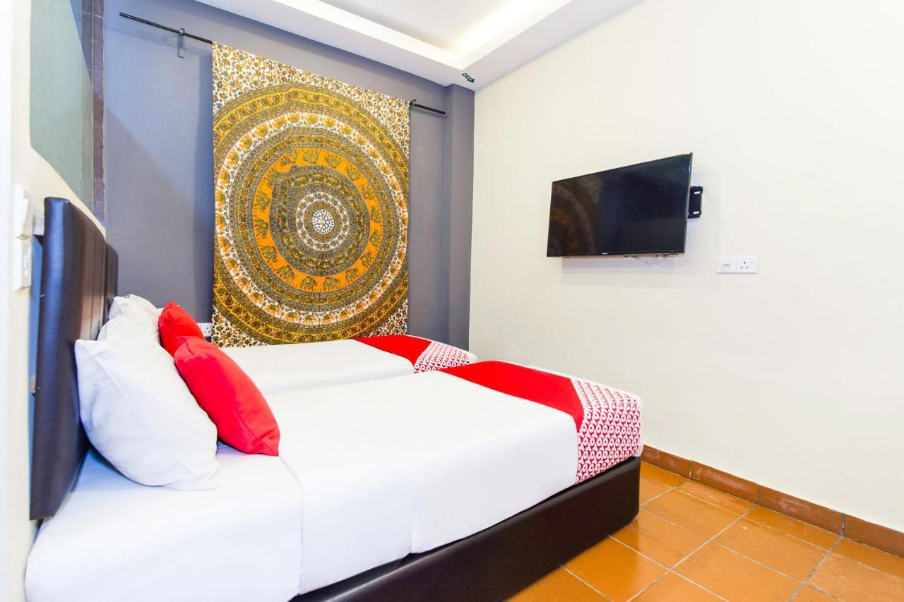 Oyo 90429 Hotel Narasindo كوالالمبور المظهر الخارجي الصورة