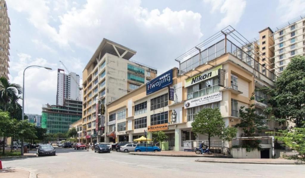 Oyo 90429 Hotel Narasindo كوالالمبور المظهر الخارجي الصورة